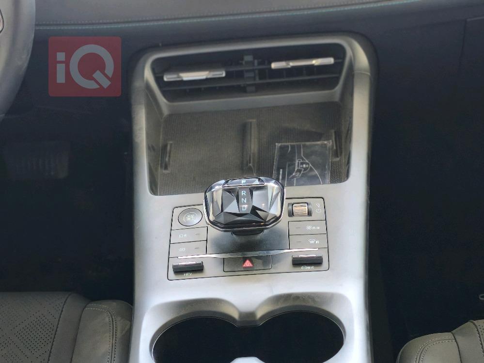 بي واي دي Qin Plus